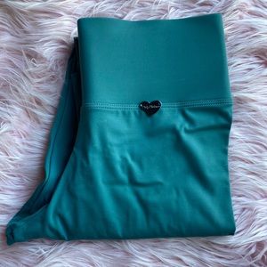 Good vibes no scrunch